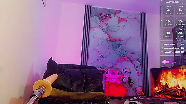  ChanellR  online show from 8, 10, 2025