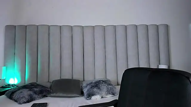 rachellmartinez online show from 26, 2, 2025