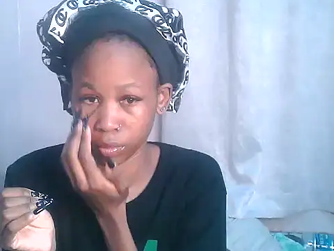 Snapshot of SexxyTerry chatting on 3, 10, 2025 SexxyTerry online show from 3, 10, 2025