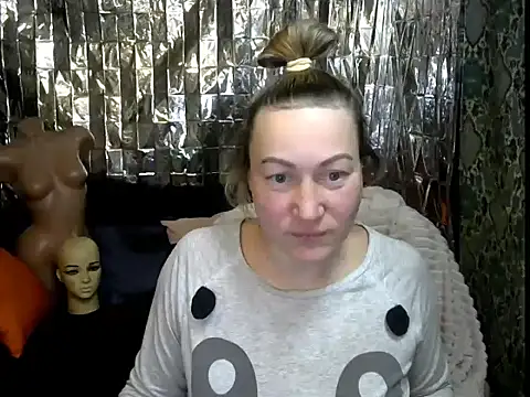 wLESLYMOSw online show from 9, 2, 2026