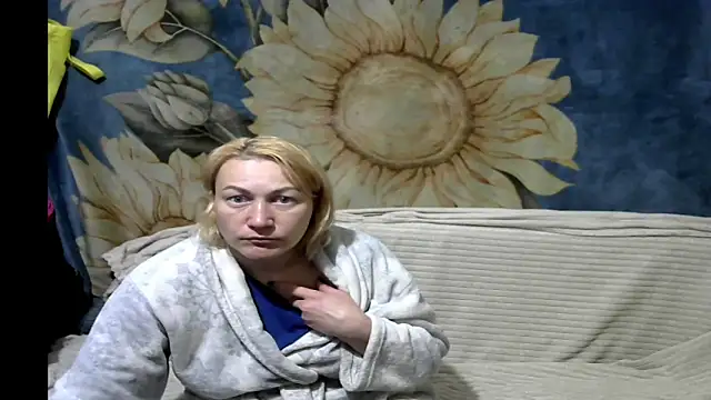 wLESLYMOSw online show from 8, 4, 2026