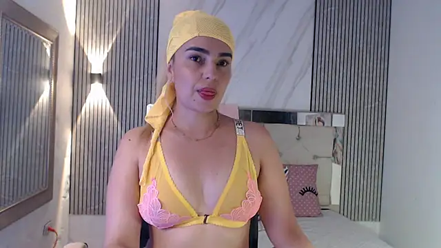 ashley  tylor online show from 21, 6, 2026