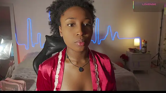 EmmaSanzz  online show from 9, 1, 2026