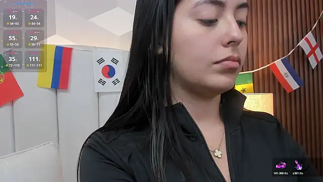 Julietasantos   online show from 9, 7, 2026