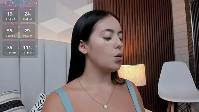 Julietasantos   online show from 9, 4, 2026