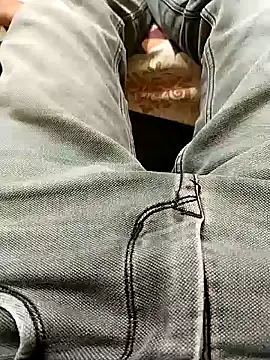 Snapshot of sravan357 chatting on 19, 9, 2025 sravan357 online show from 19, 9, 2025