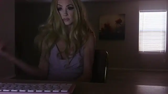 Wishgoddes online show from 8, 2, 2026