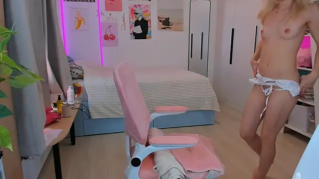 Lily Young online show from 6, 5, 2026