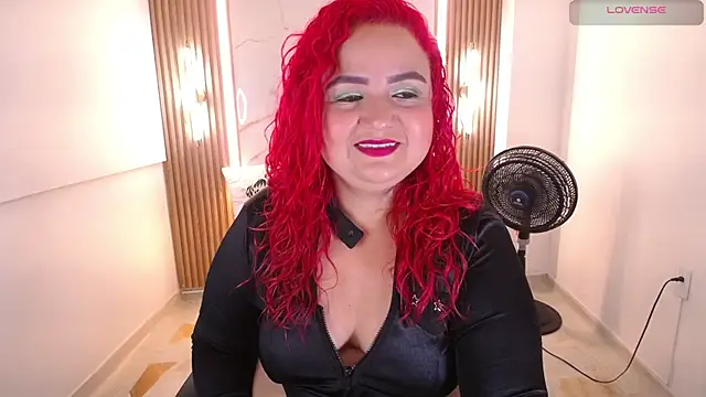 Snapshot of Mariana_Rojas chatting on 12, 5, 2026 Mariana Rojas online show from 12, 5, 2026