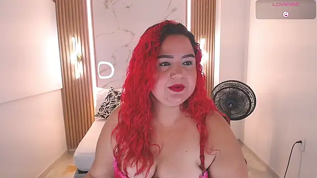 Snapshot of Mariana_Rojas chatting on 3, 5, 2026 Mariana Rojas online show from 3, 5, 2026