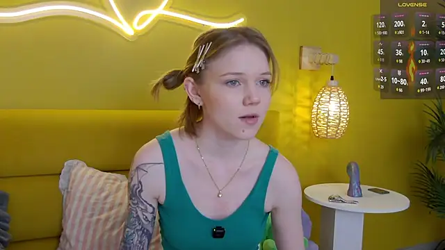 lessysweety online show from 20, 5, 2026