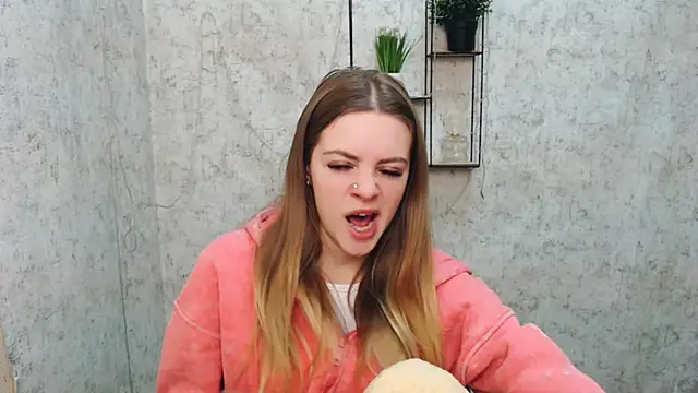 AliceFlirtt  online show from 24, 2, 2025