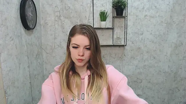 AliceFlirtt  online show from 8, 2, 2025