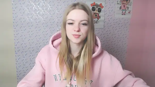 AliceFlirtt  online show from 7, 2, 2025