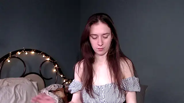 wow  kelly online show from 21, 4, 2026