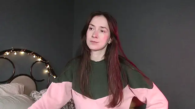 wow  kelly online show from 18, 4, 2026