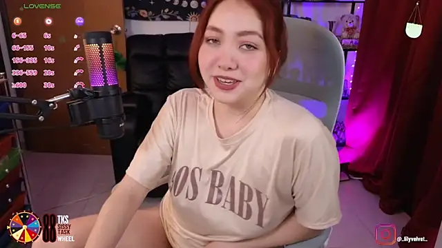 LilyVelvett online show from 10, 3, 2025