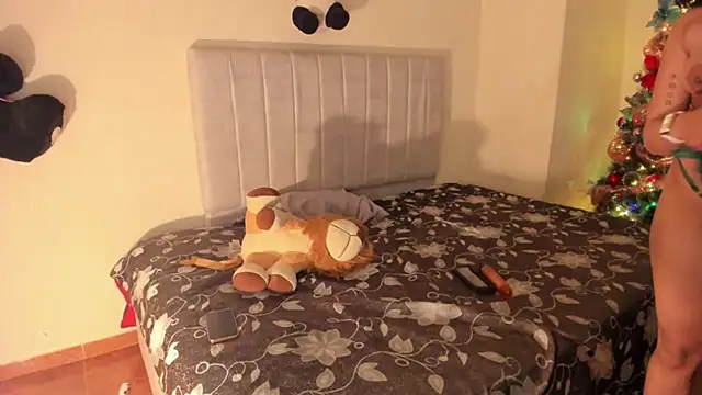 julieth hot69 online show from 1, 1, 2025