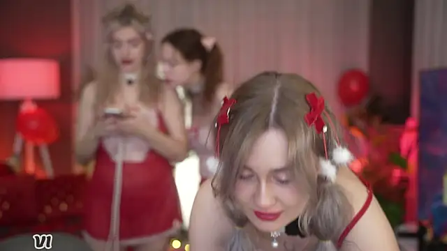 your favoritegirls online show from 21, 12, 2025