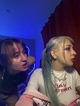 Dooubletroublee online show from 13, 11, 2025