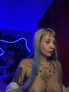 Dooubletroublee online show from 9, 11, 2025