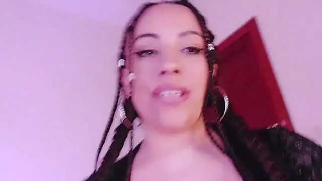 Latina hot2024 online show from 20, 3, 2025