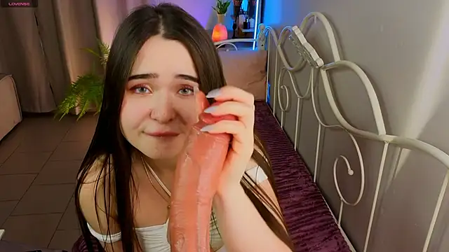 KateBleare online show from 30, 10, 2025