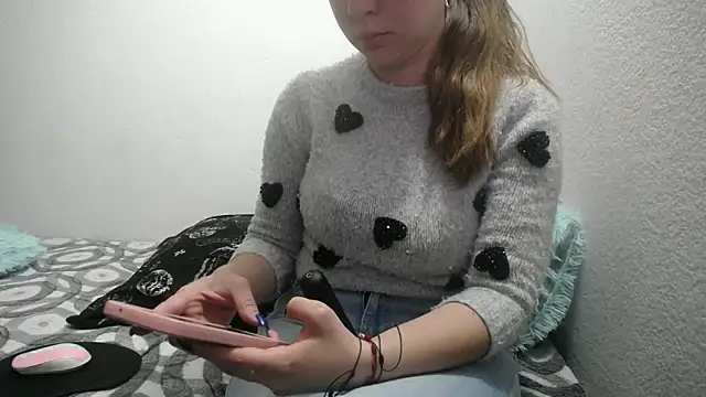 Luna girlhot  online show from 11, 2, 2025