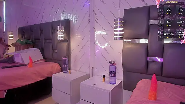 PittAndLunaa online show from 10, 4, 2026