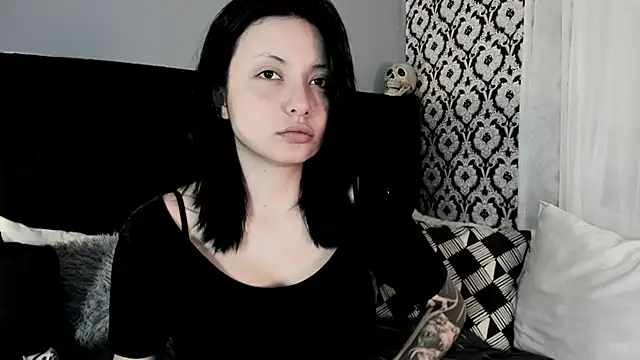 Adeelinee online show from 27, 6, 2026