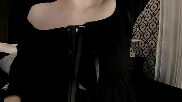 Adeelinee online show from 22, 11, 2025