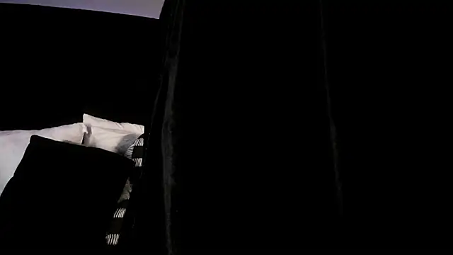 Adeelinee online show from 11, 2, 2026