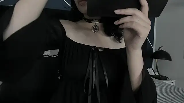 Snapshot of Adeelinee chatting on 20, 2, 2025 Adeelinee online show from 20, 2, 2025