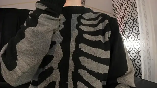 Adeelinee online show from 20, 12, 2025