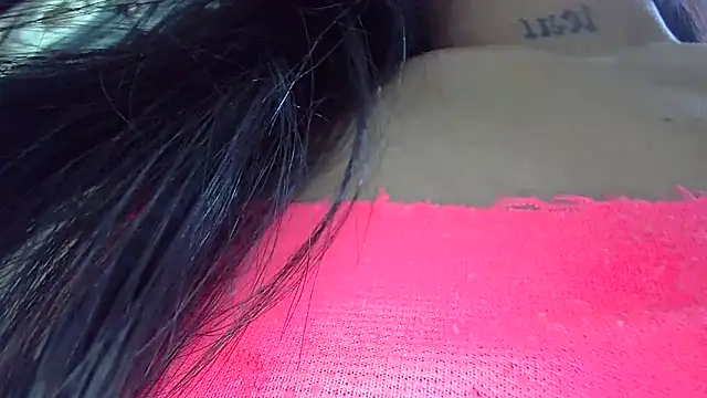 white sexy  online show from 9, 9, 2025