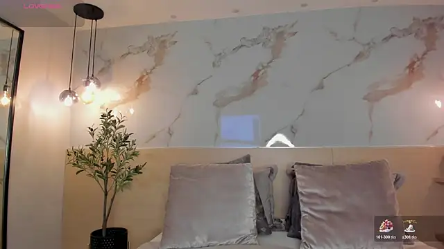 LeaThompson online show from 13, 11, 2025