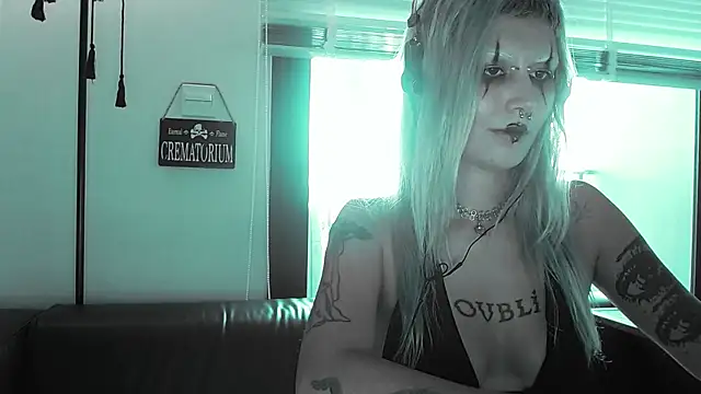 Snapshot of god_x_girl chatting on 15, 5, 2026 god x girl online show from 15, 5, 2026