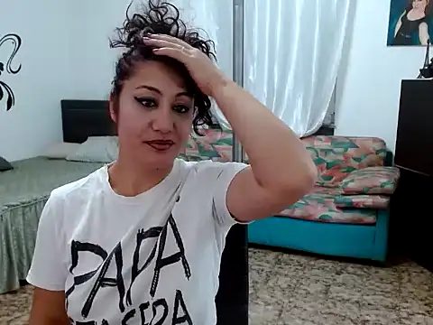 Snapshot of danasantoreal chatting on 7, 11, 2025 danasantoreal online show from 7, 11, 2025