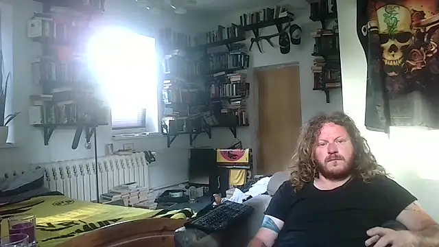 Snapshot of sunr1sa chatting on 8, 6, 2026 sunr1sa online show from 8, 6, 2026