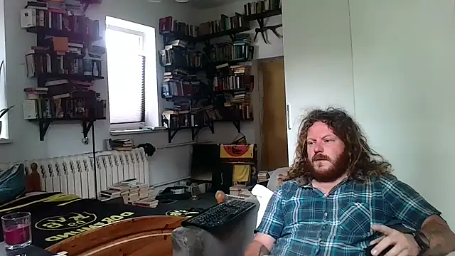 Snapshot of sunr1sa chatting on 5, 7, 2026 sunr1sa online show from 5, 7, 2026