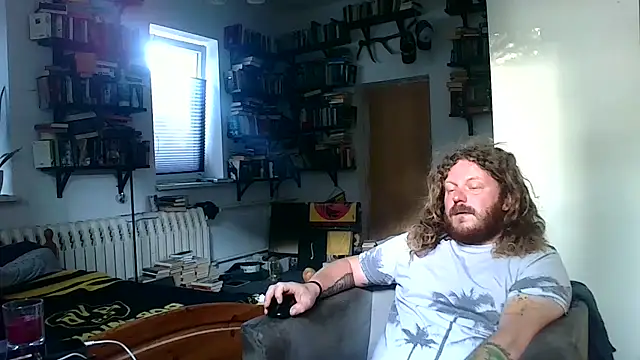 Snapshot of sunr1sa chatting on 3, 7, 2026 sunr1sa online show from 3, 7, 2026