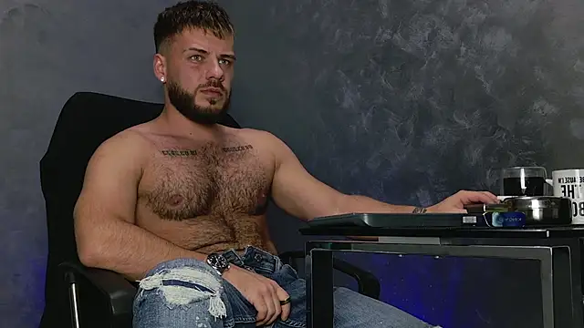 juliusmasters online show from 1, 12, 2025