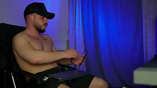 juliusmasters online show from 6, 3, 2025