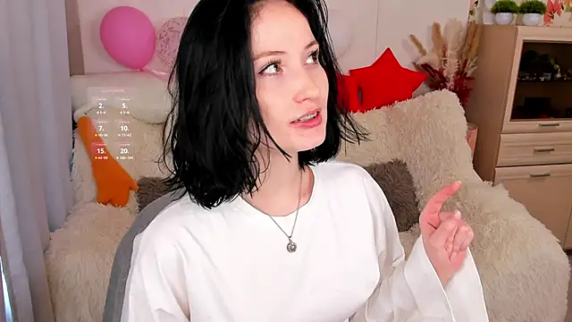 LisaMooore online show from 19, 4, 2026