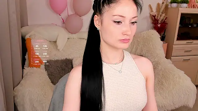 LisaMooore online show from 11, 3, 2026