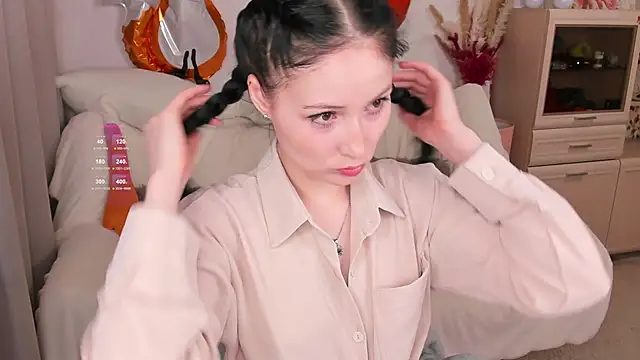 LisaMooore online show from 19, 12, 2025