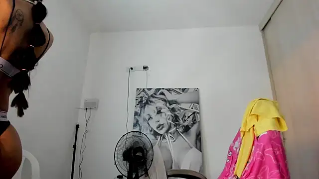  juliana star  online show from 8, 5, 2026