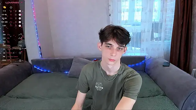 Snapshot of Aaron_Boom chatting on 26, 4, 2026 Aaron Boom online show from 26, 4, 2026