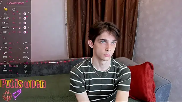Snapshot of Aaron_Boom chatting on 1, 6, 2026 Aaron Boom online show from 1, 6, 2026