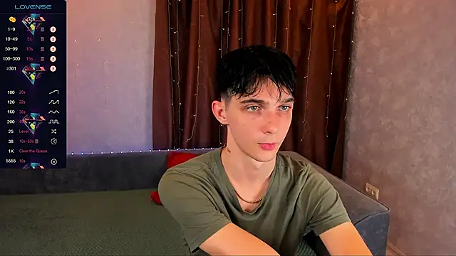 Snapshot of Aaron_Boom chatting on 20, 9, 2025 Aaron Boom online show from 20, 9, 2025